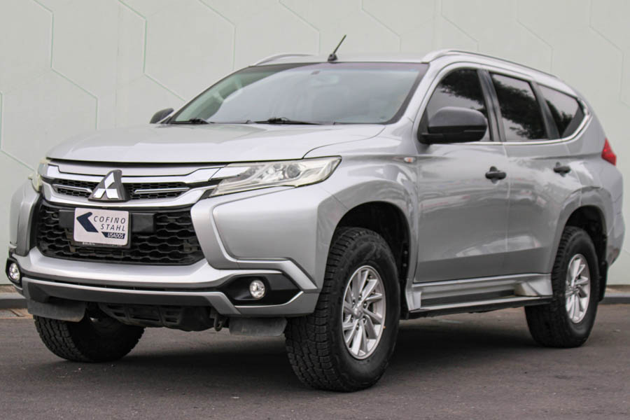 MITSUBISHI MONTERO SPORT 4X4 2019 - 979